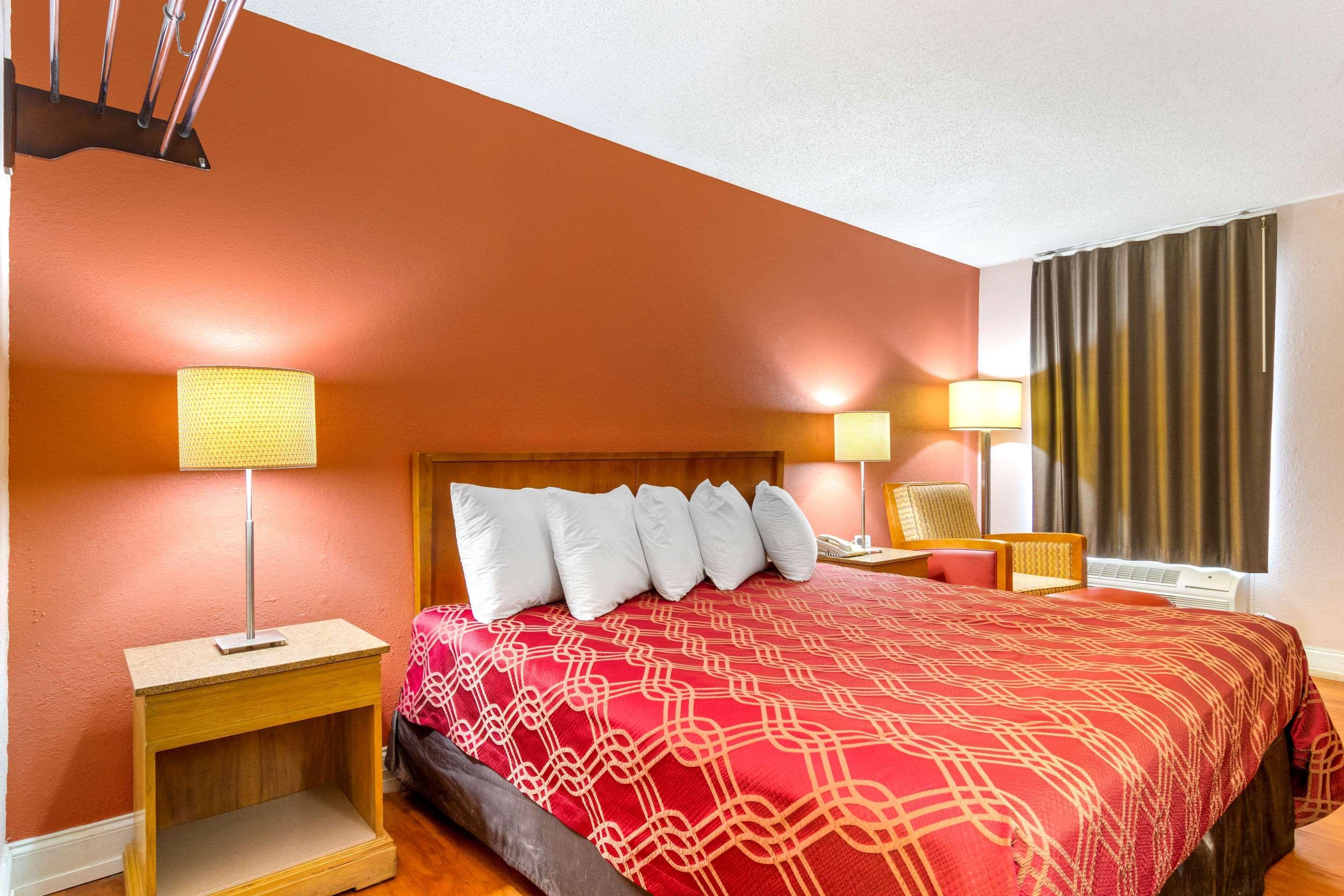 Econo Lodge Decatur Exteriér fotografie